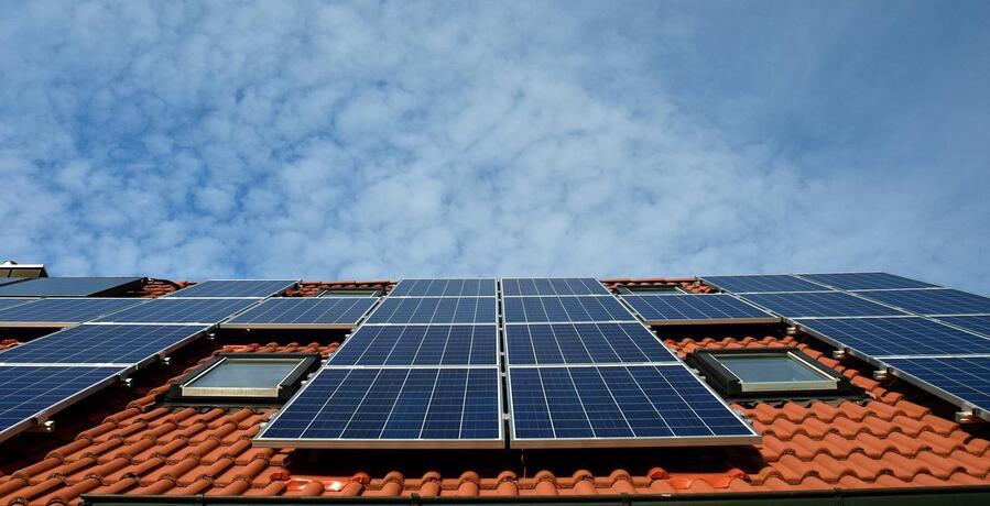 Vad kostar det att installera solceller i sin bostad?